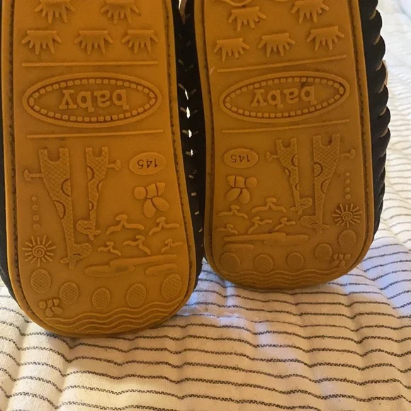 ๐ถ Leather velcro baby puppy shoes ! ๐ถ - Picture 8 of 8